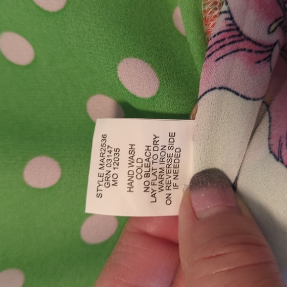 2/$10 Fig & Flower polka dot & floral print blouse - Picture 6 of 6